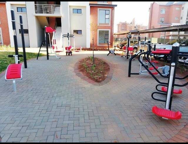2 BEDROOM PROPERTY TO RENT IN PIERRE VAN RYNEVELD